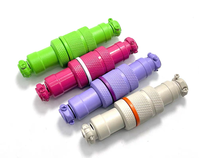 当我们在谈论「航插线」时，我们在谈论什么？