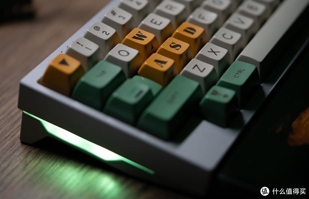  客制化键盘这圈子比甄嬛传还乱，你千万别碰! 